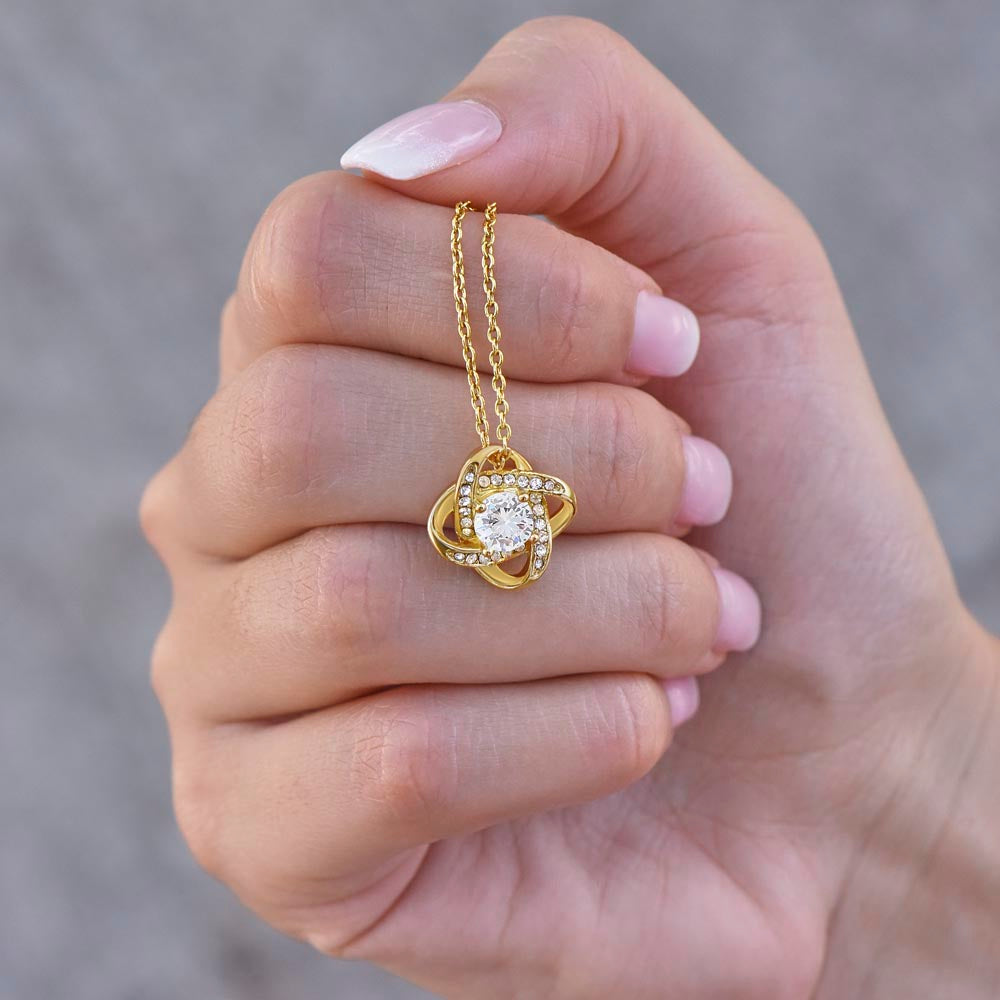 "To My Gorgeous Mom" Necklace - Mother's Day Gift for Mom from Daughter